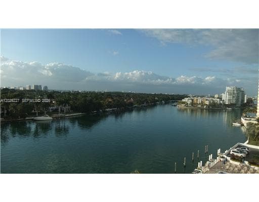 A12029227 — Miami Beach — 7