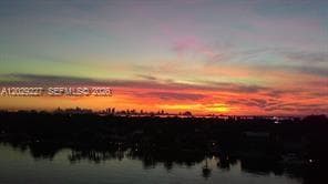 A12029227 — Miami Beach — 4