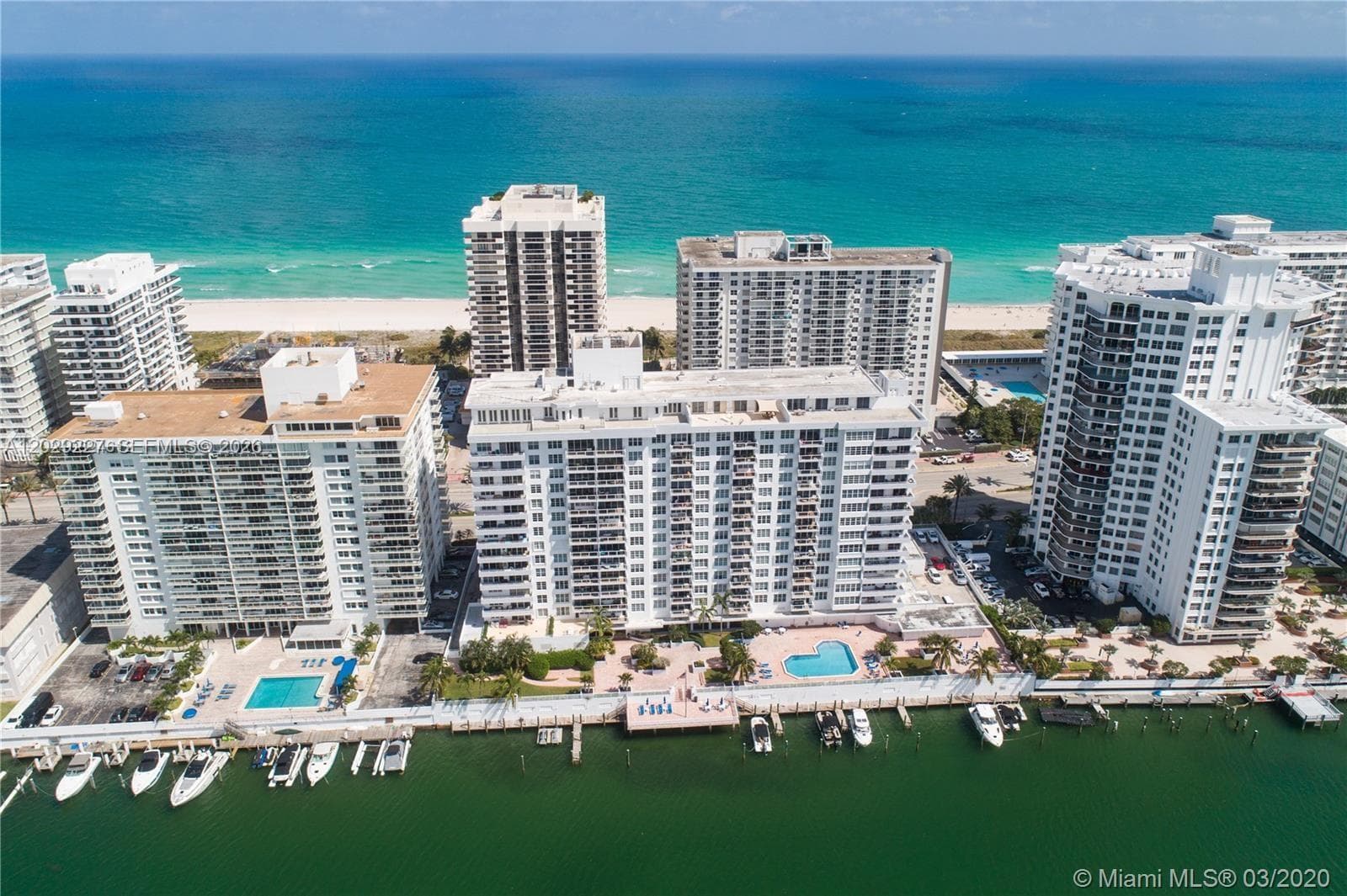 A12029227 — Miami Beach — 25