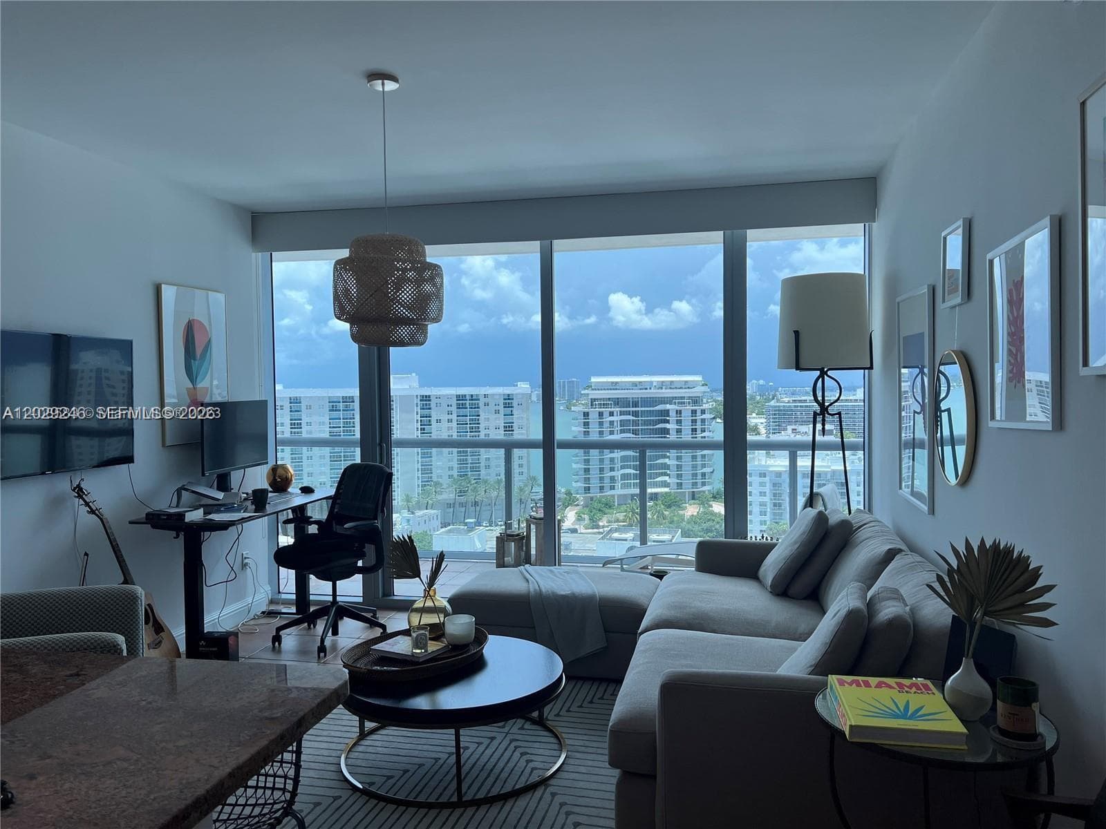 A12029246 — Miami Beach — 23
