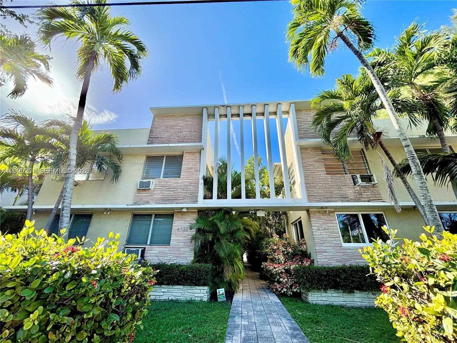 A12029251 — Miami Beach