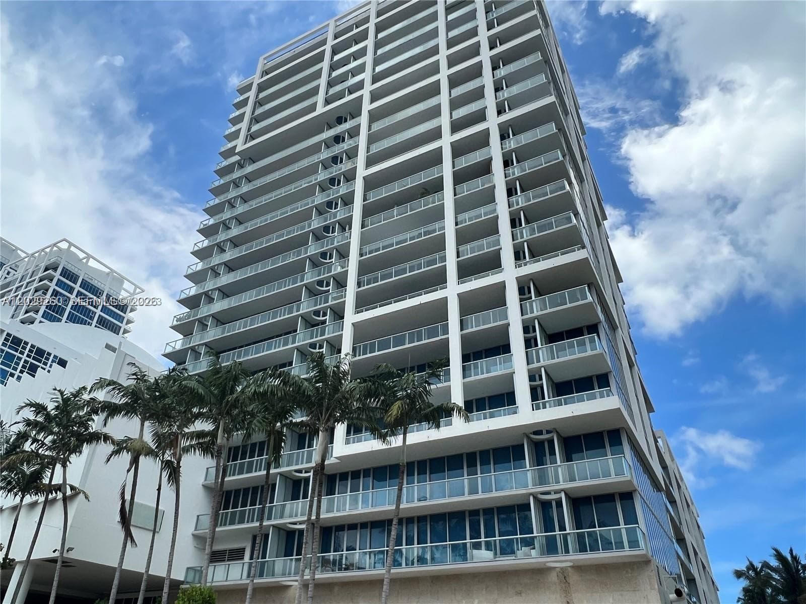 A12029260 — Miami Beach — 2