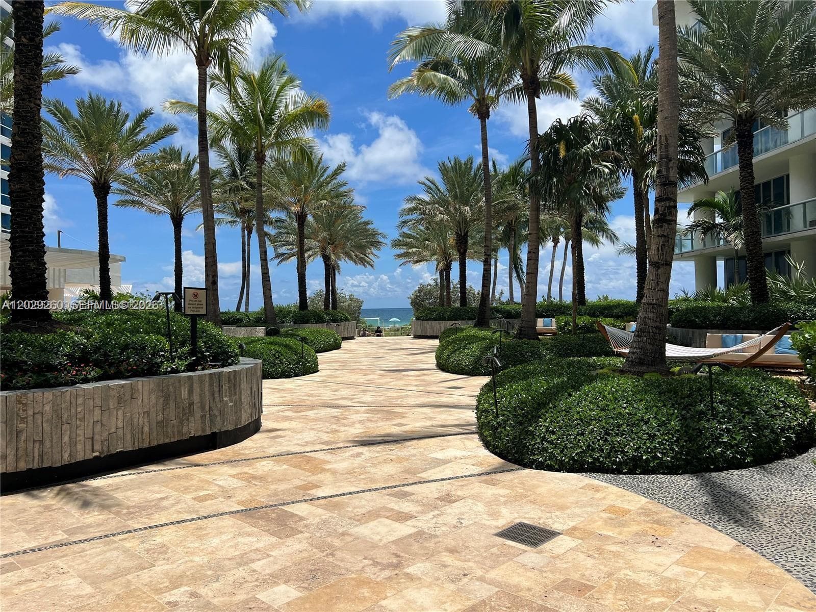 A12029260 — Miami Beach — 3