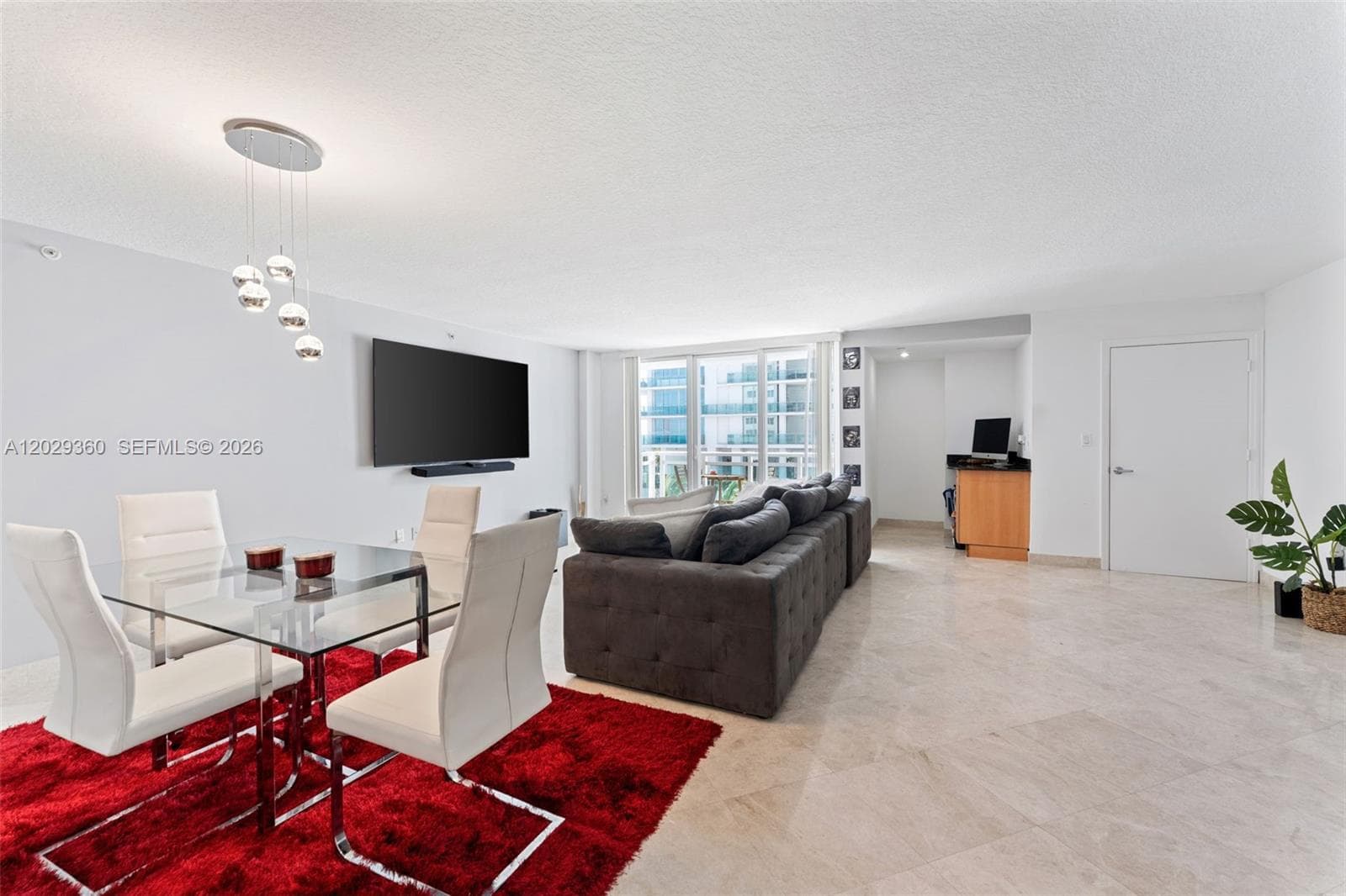A12029360 — Miami Beach — 7