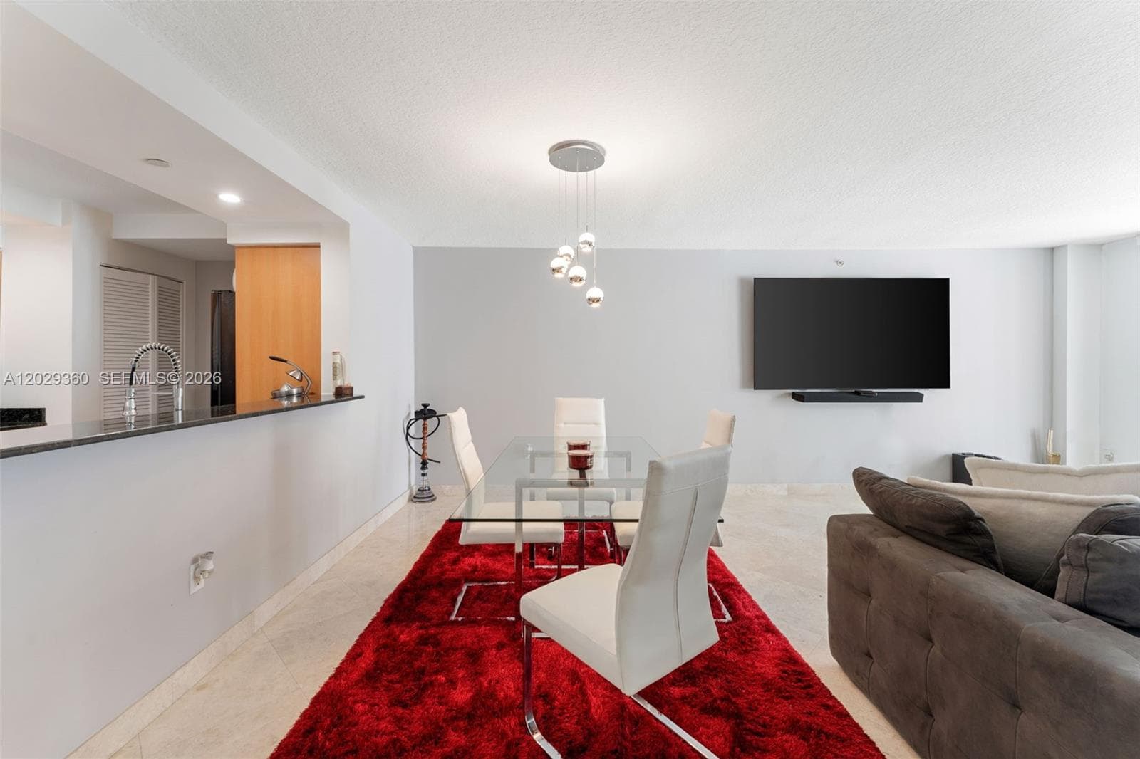A12029360 — Miami Beach — 10