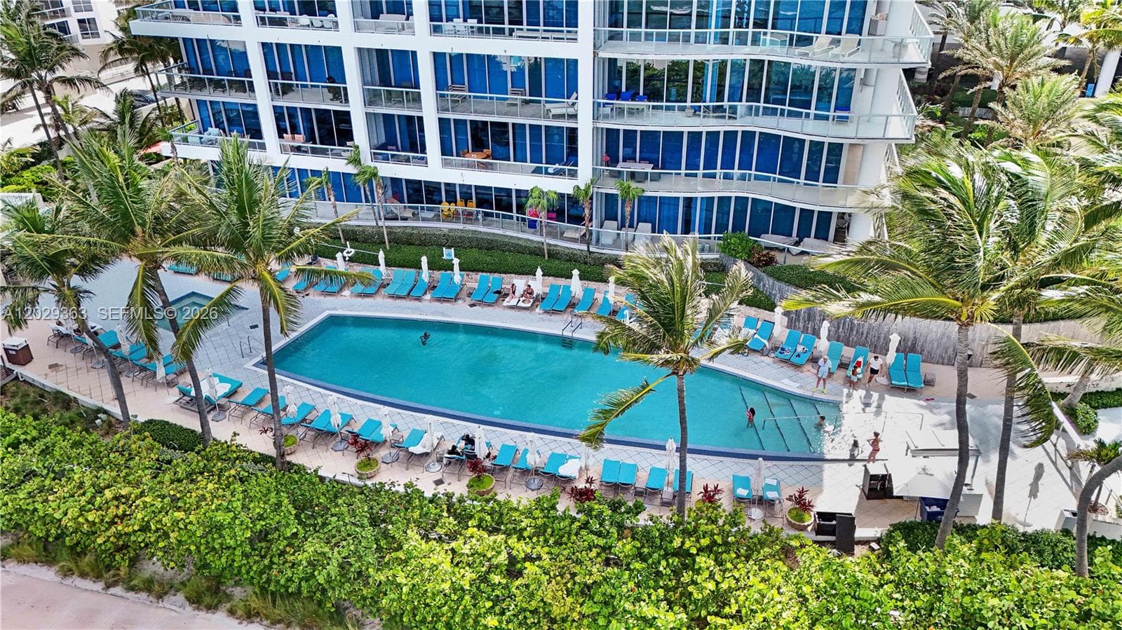 A12029363 — Miami Beach — 36
