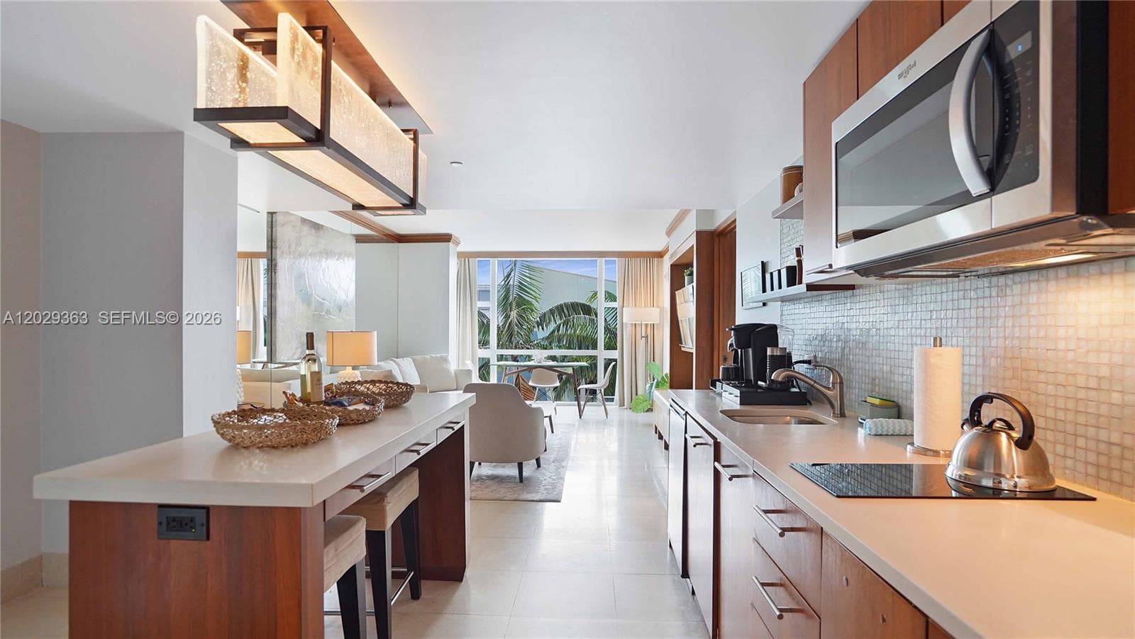 A12029363 — Miami Beach