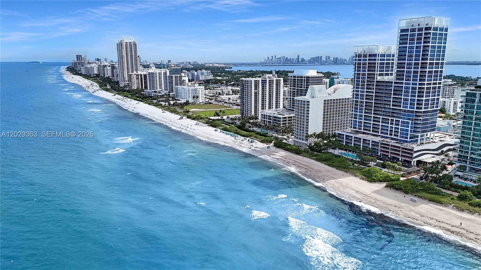 A12029363 — Miami Beach — 58