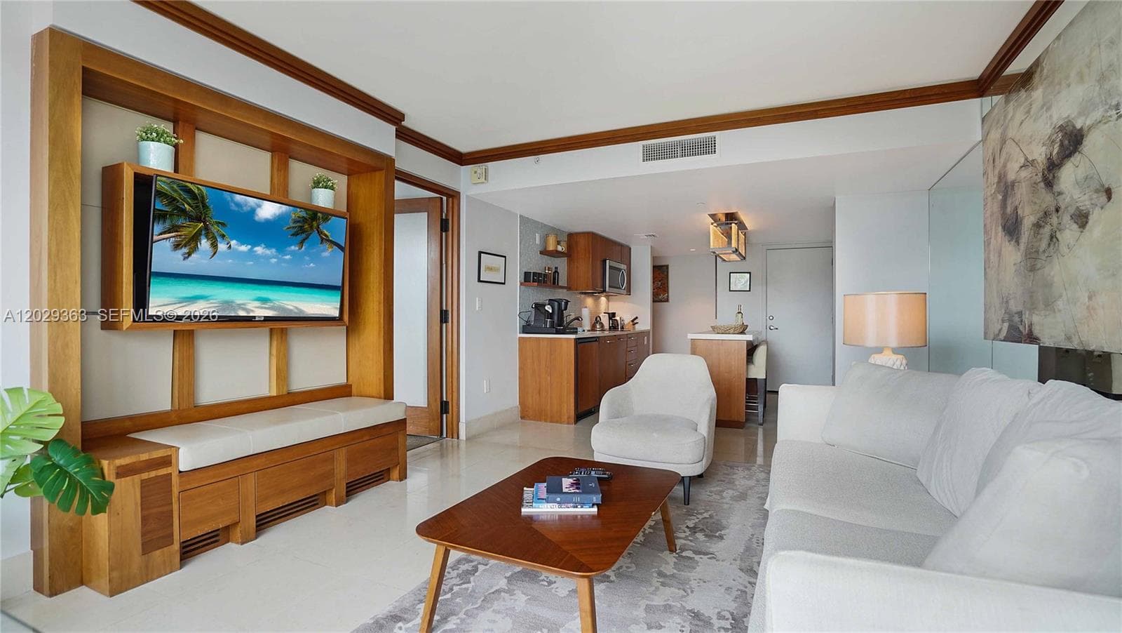A12029363 — Miami Beach — 15