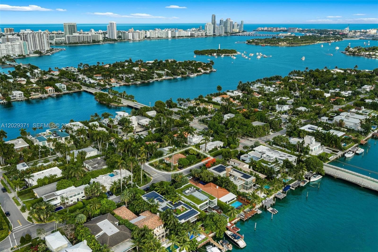 A12029371 — Miami Beach