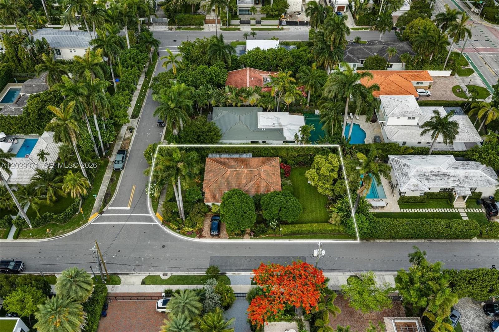 A12029371 — Miami Beach — 28