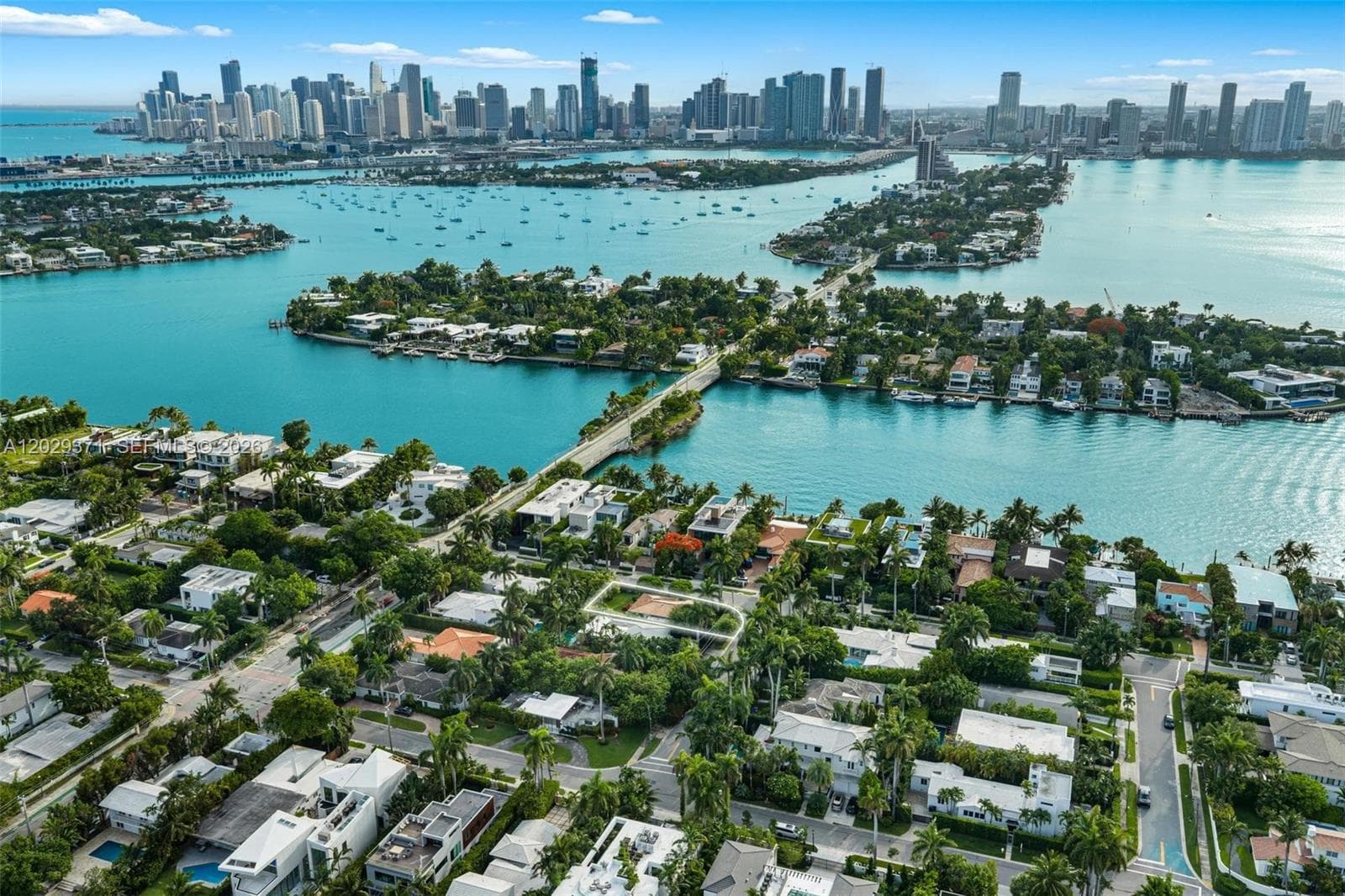 A12029371 — Miami Beach — 24