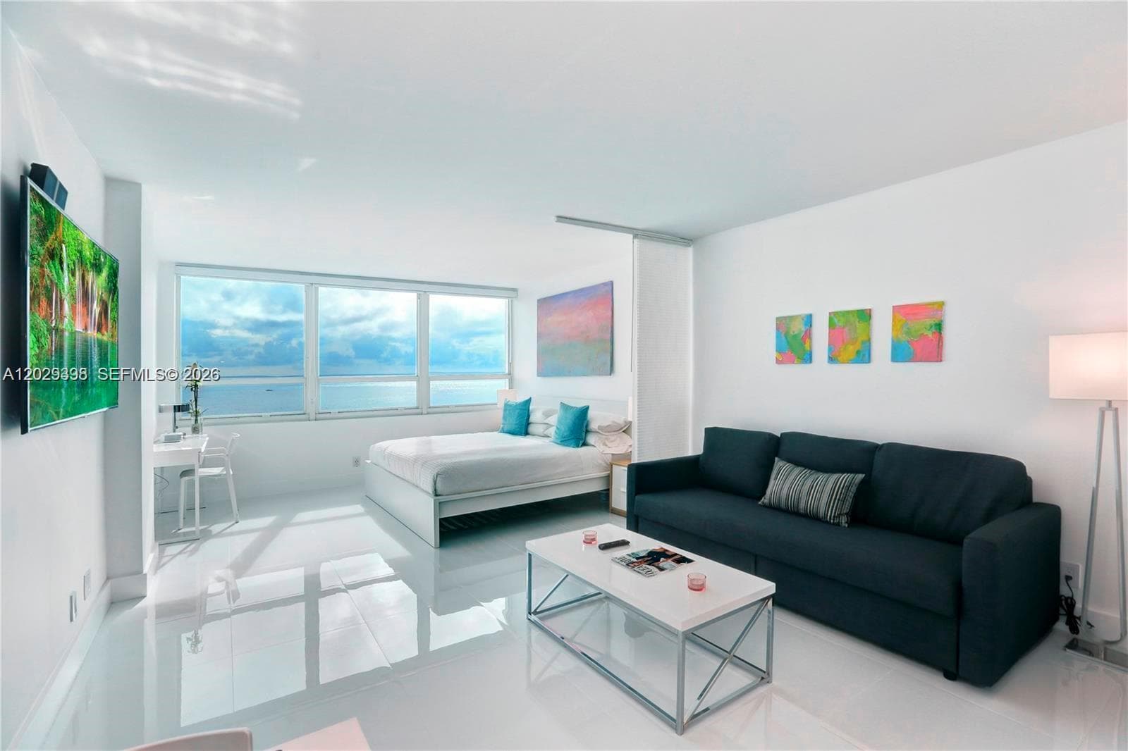 A12029398 — Miami Beach — 7