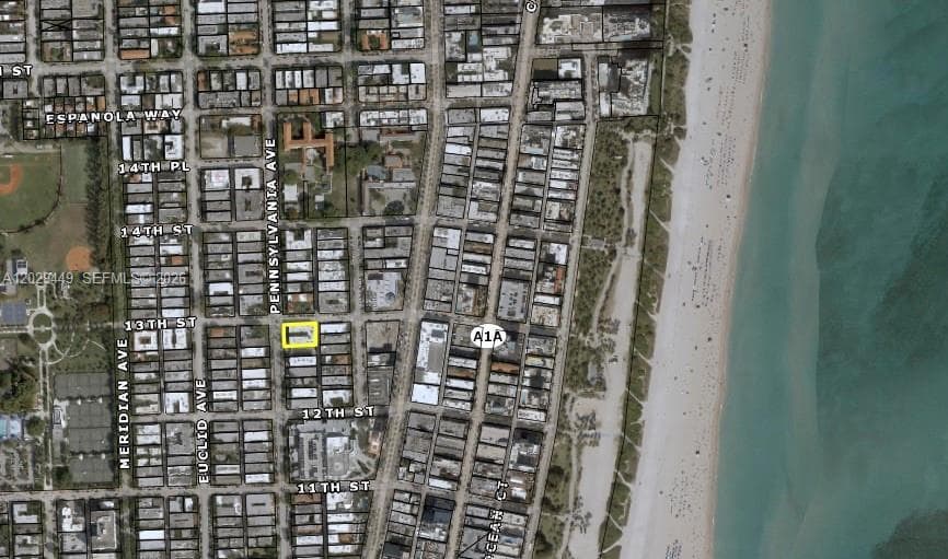 A12029449 — Miami Beach — 16