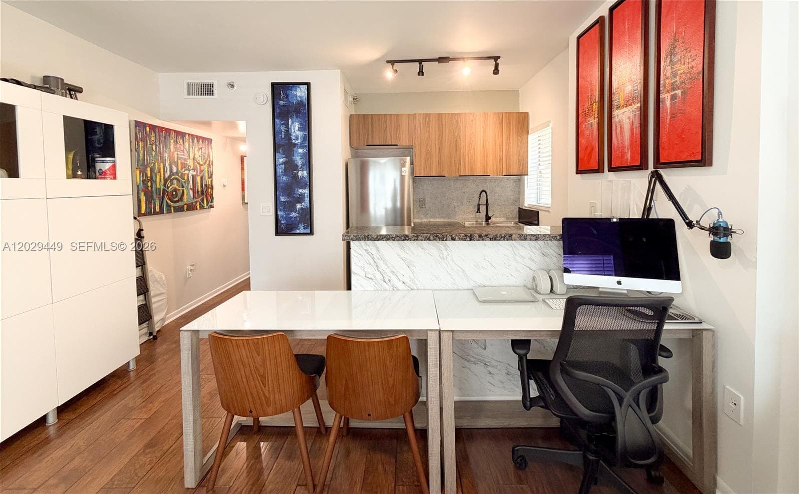 A12029449 — Miami Beach — 5