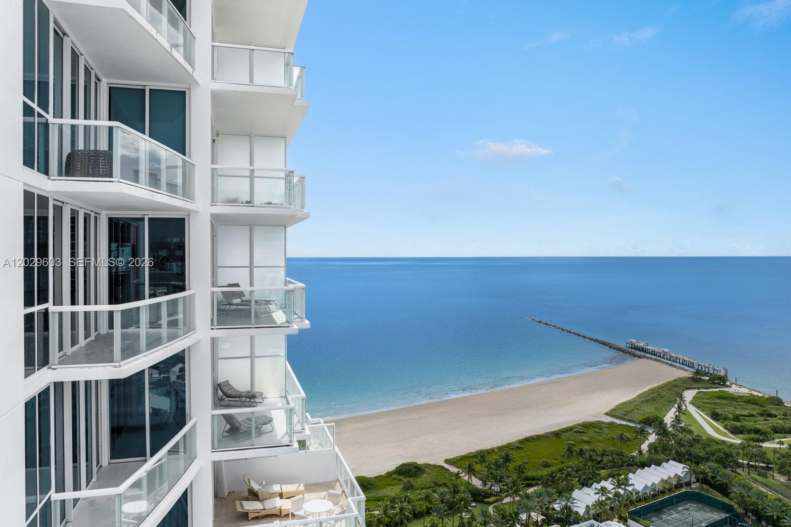 A12029603 — Miami Beach — 23