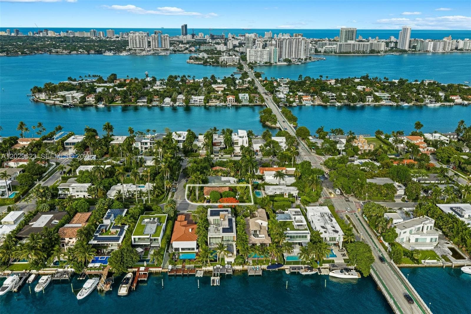 A12029623 — Miami Beach — 2