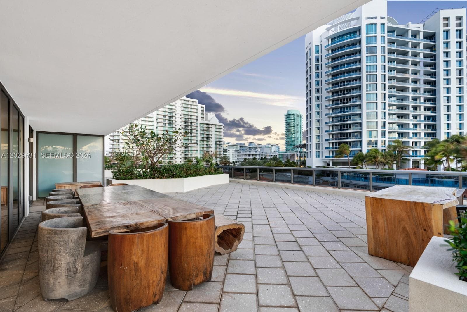 A12029631 — Miami Beach — 20