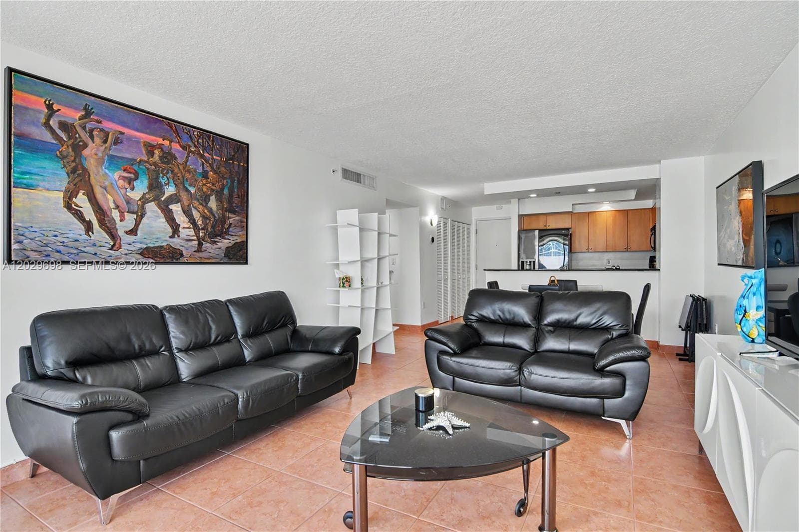 A12029698 — Miami Beach — 13