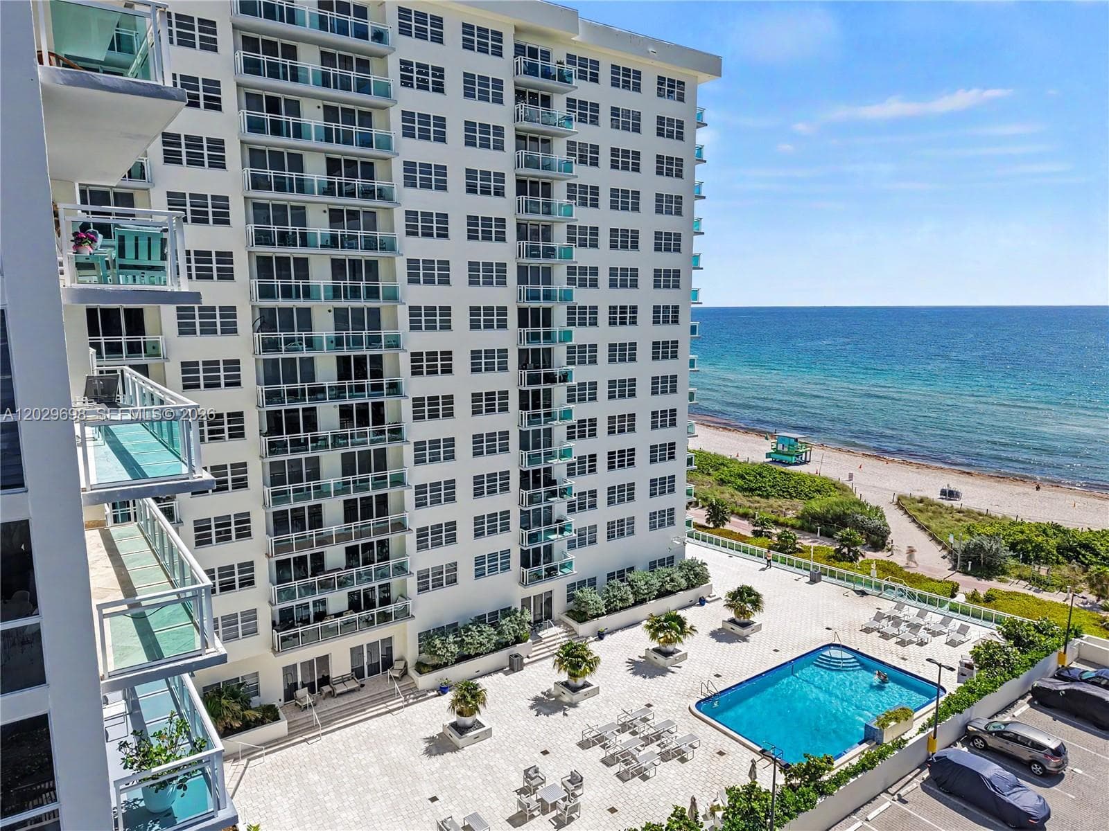 A12029698 — Miami Beach — 5