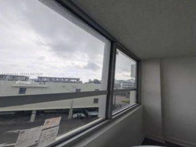 A12029754 — Miami Beach — 7