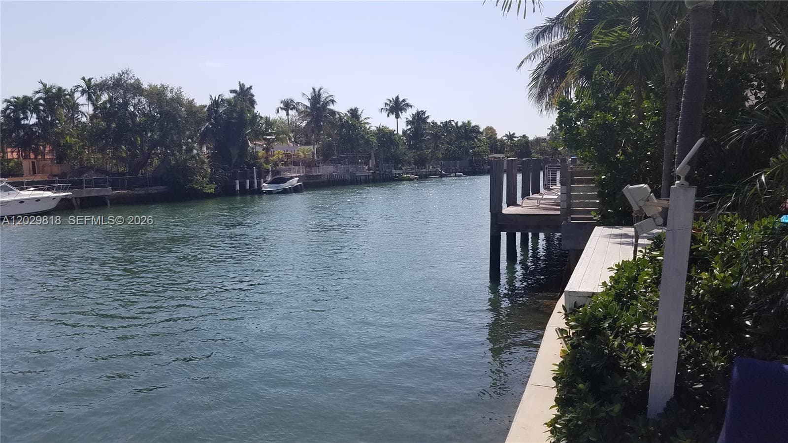 A12029818 — Miami Beach — 17