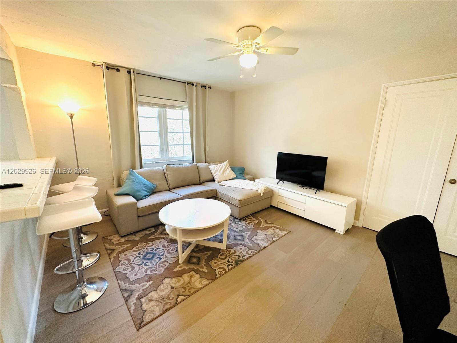 A12029926 — Miami Beach — 8