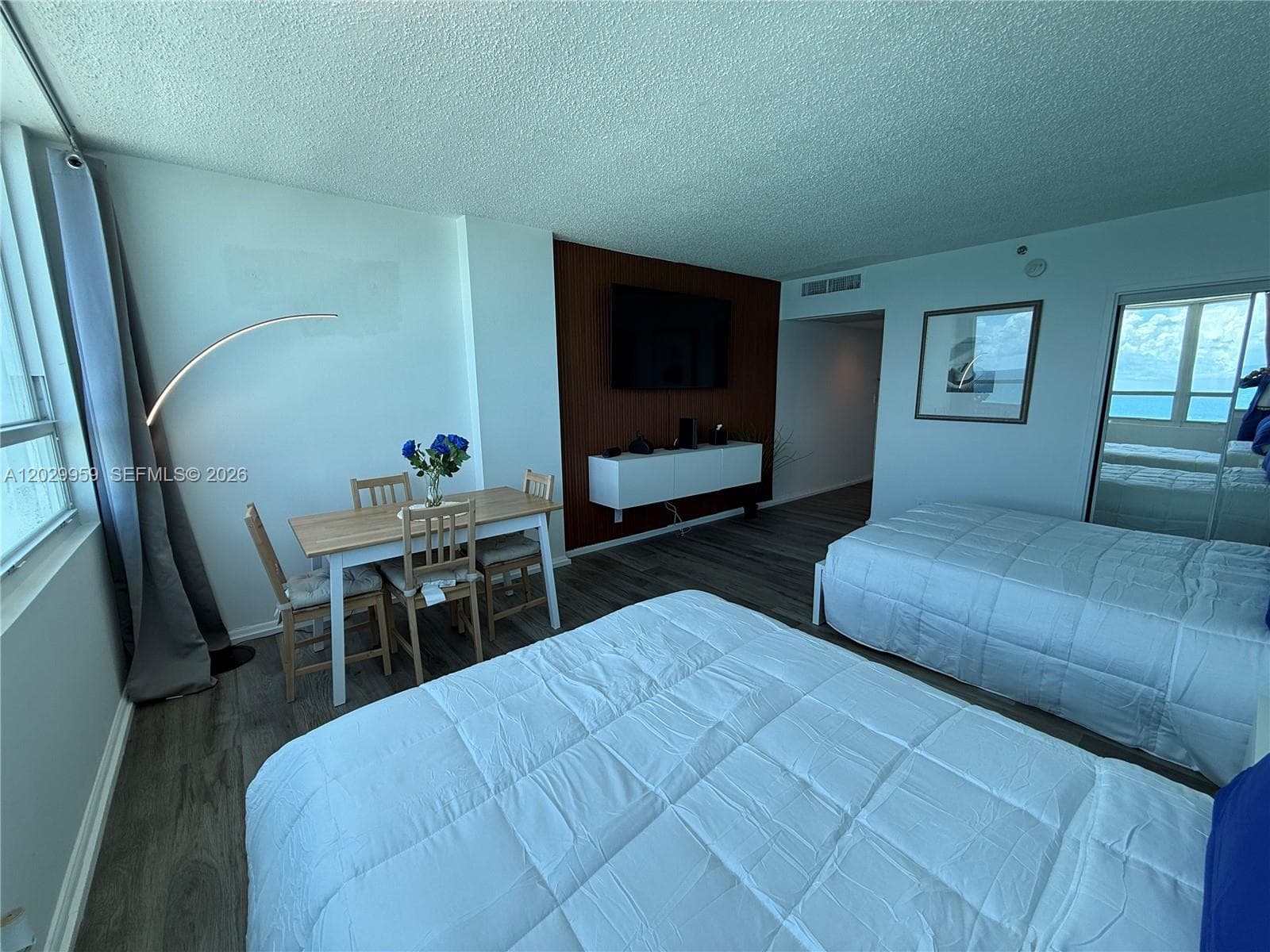 A12029959 — Miami Beach — 26
