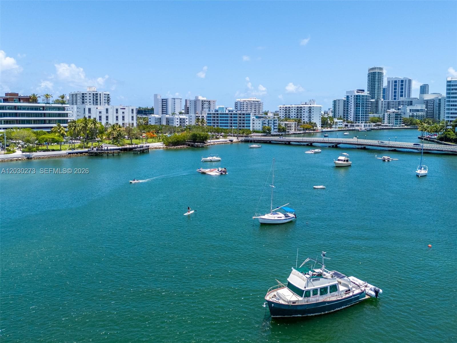 A12030273 — Miami Beach — 24