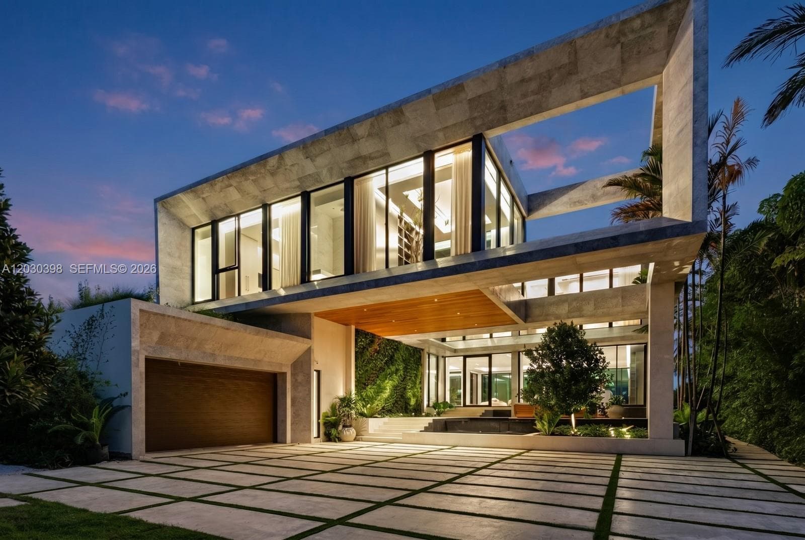A12030398 — Miami Beach