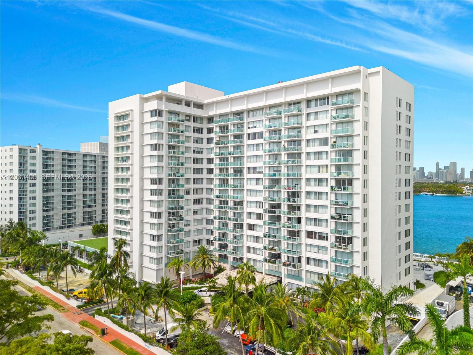 A12030455 — Miami Beach — 23