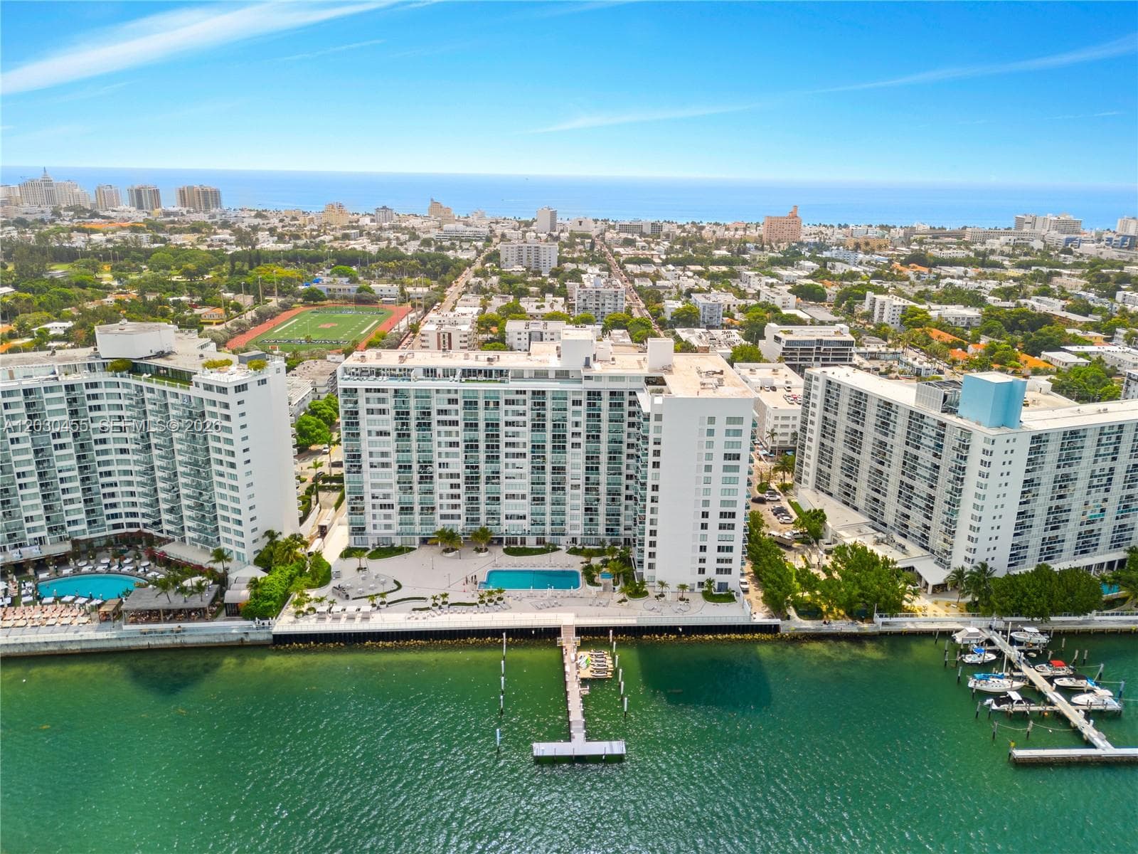 A12030455 — Miami Beach — 19