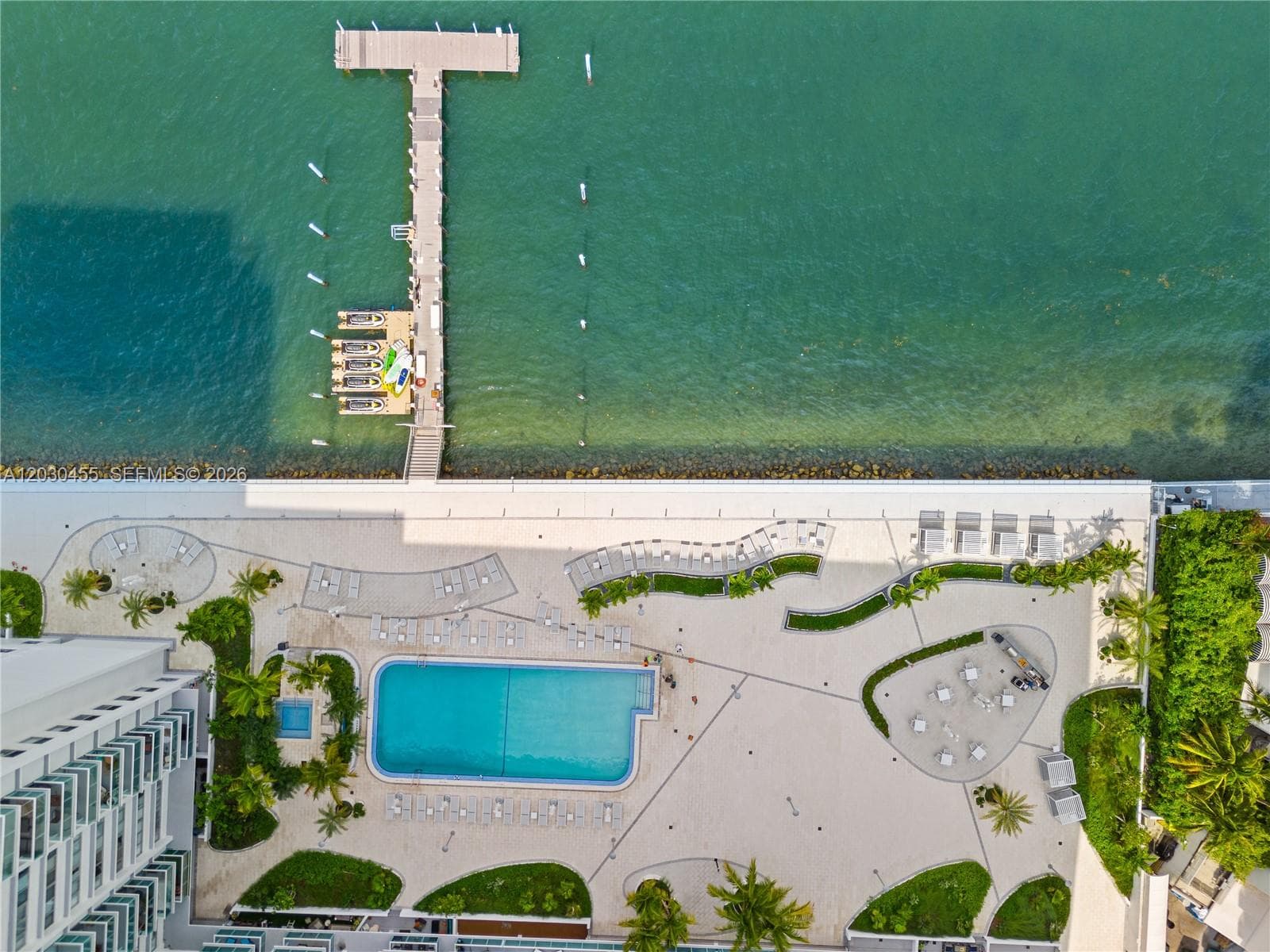 A12030455 — Miami Beach — 21