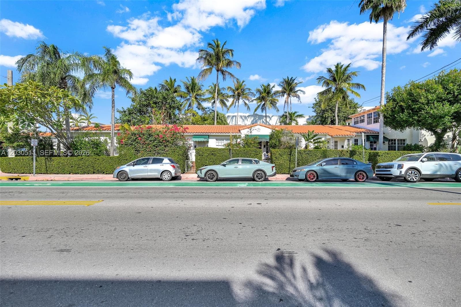 A12030511 — Miami Beach — 26