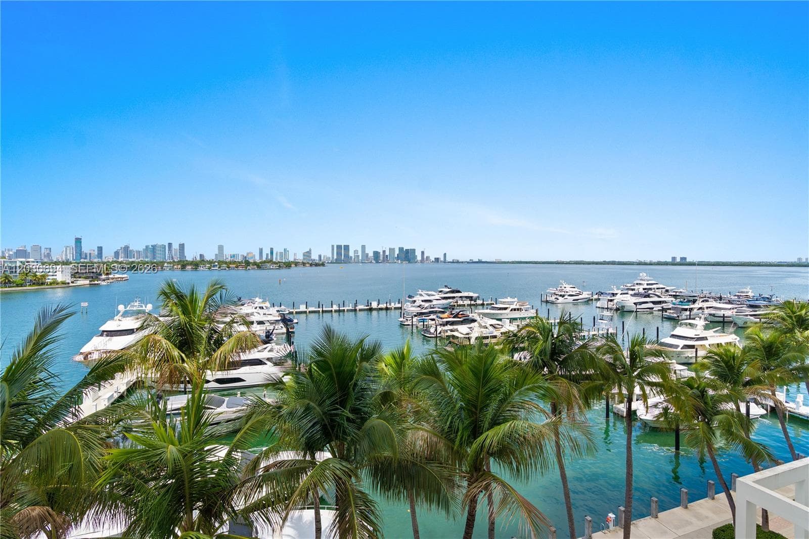 A12030694 — Miami Beach — 52