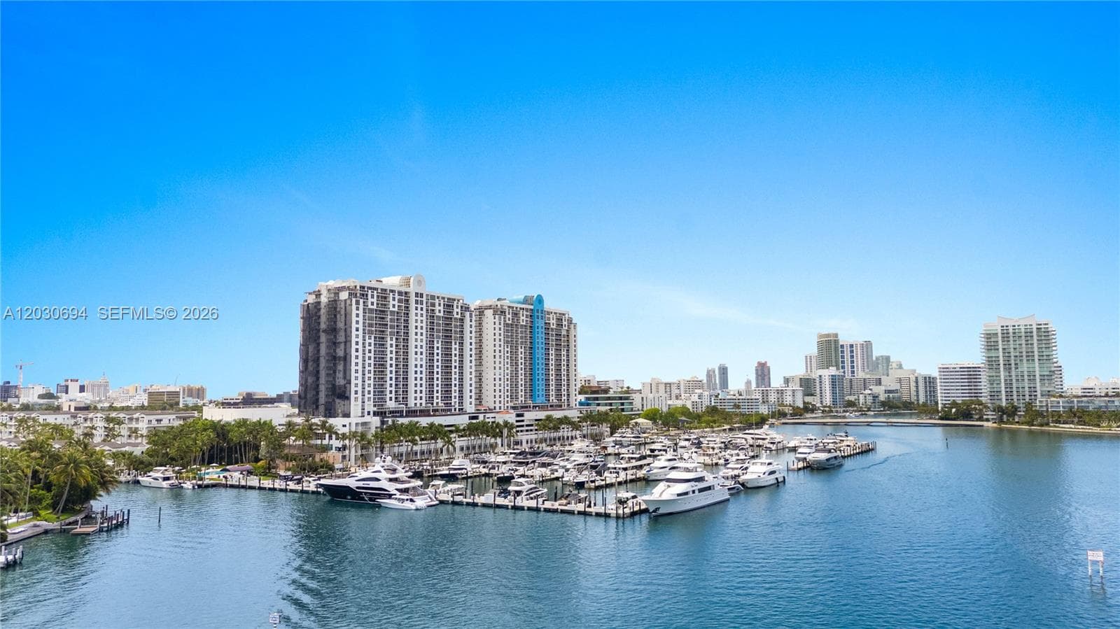 A12030694 — Miami Beach — 58