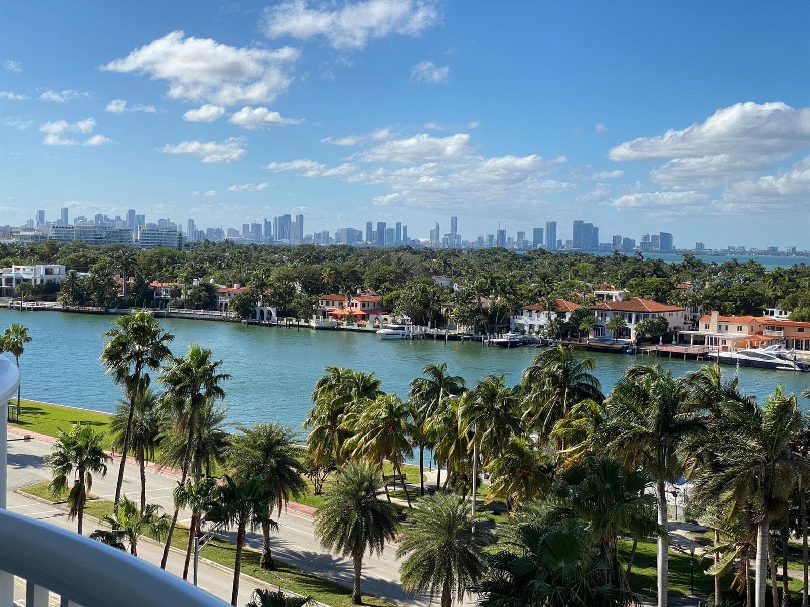 B26036608 — Miami Beach — 23