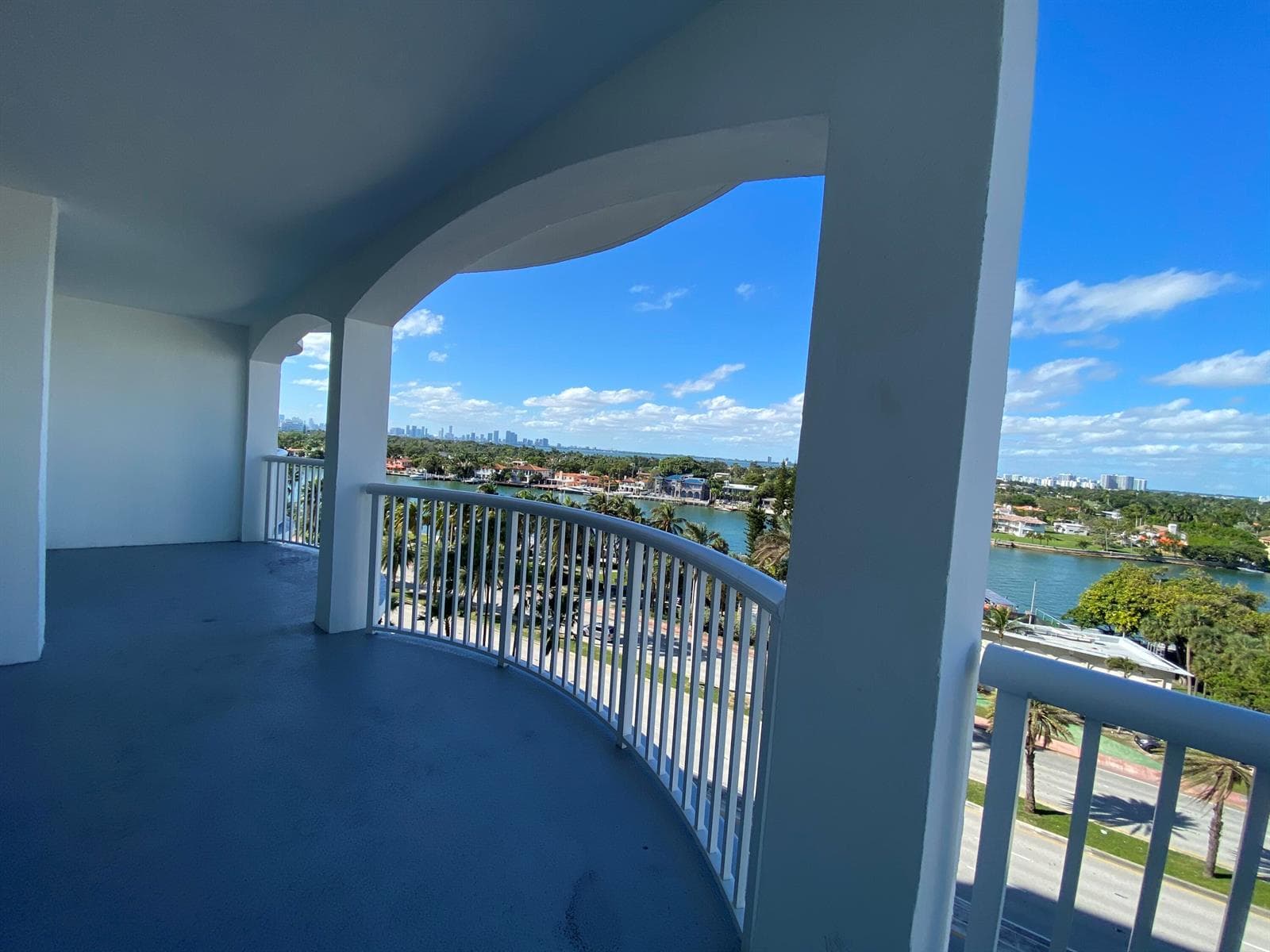 B26036608 — Miami Beach — 22