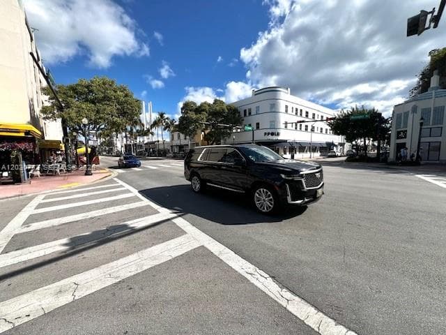 A12030782 — Miami Beach — 32