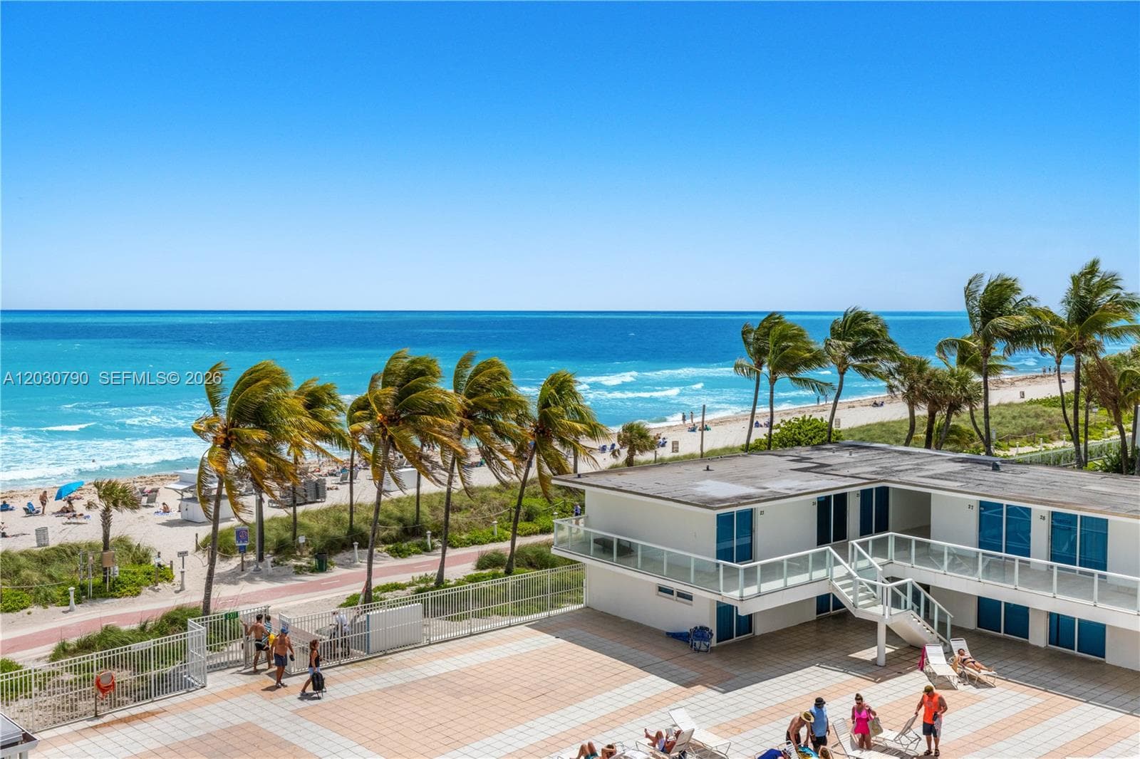 A12030790 — Miami Beach — 19
