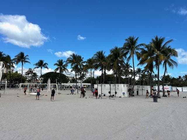 A12030791 — Miami Beach — 57