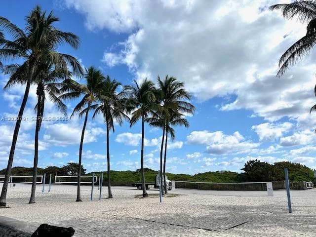 A12030791 — Miami Beach — 38