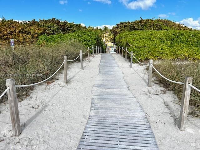 A12030791 — Miami Beach — 51