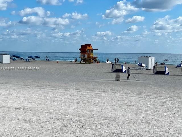 A12030791 — Miami Beach — 50