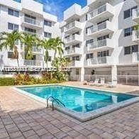A12031081 — Miami Beach
