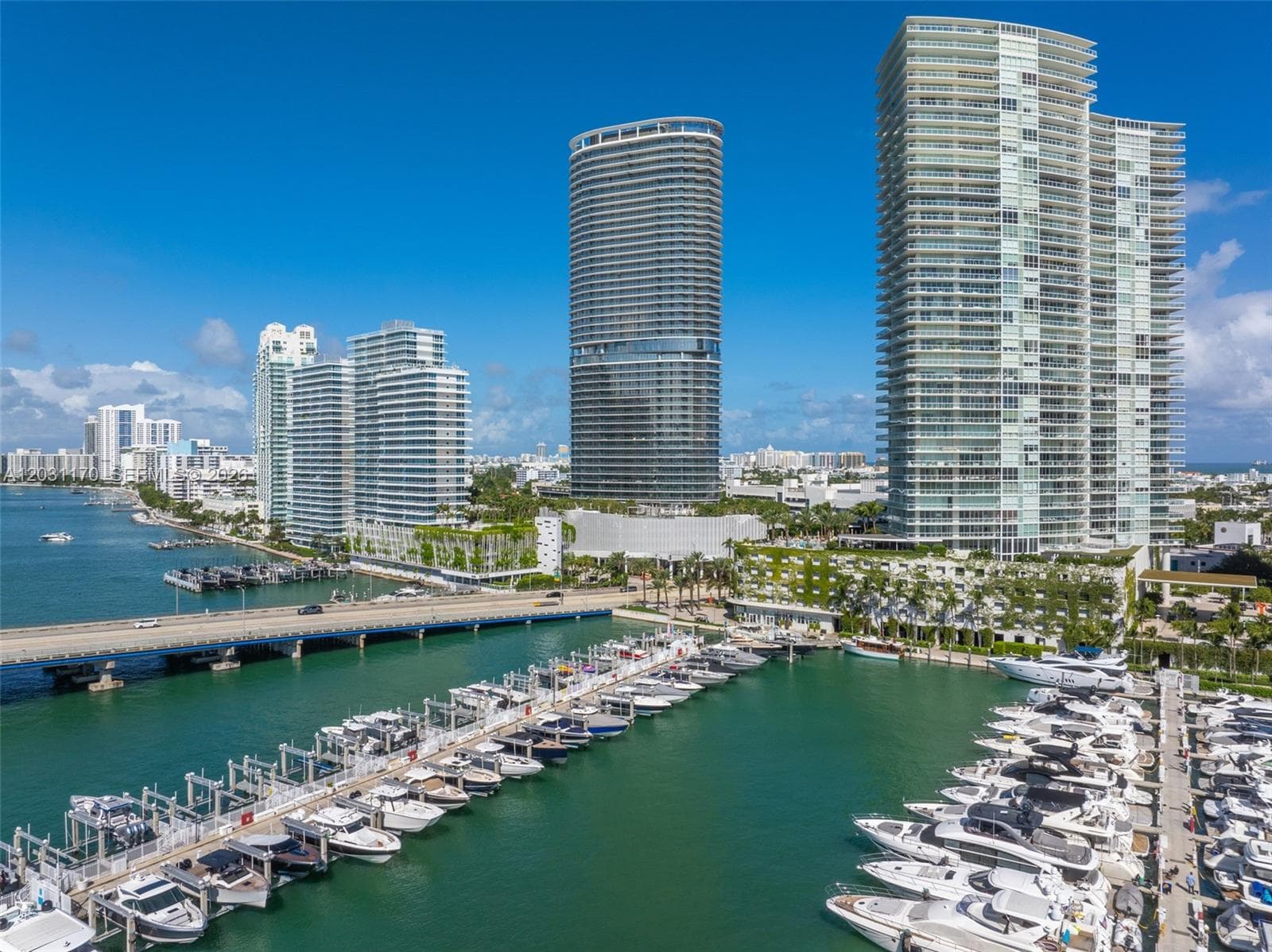 A12031170 — Miami Beach — 50