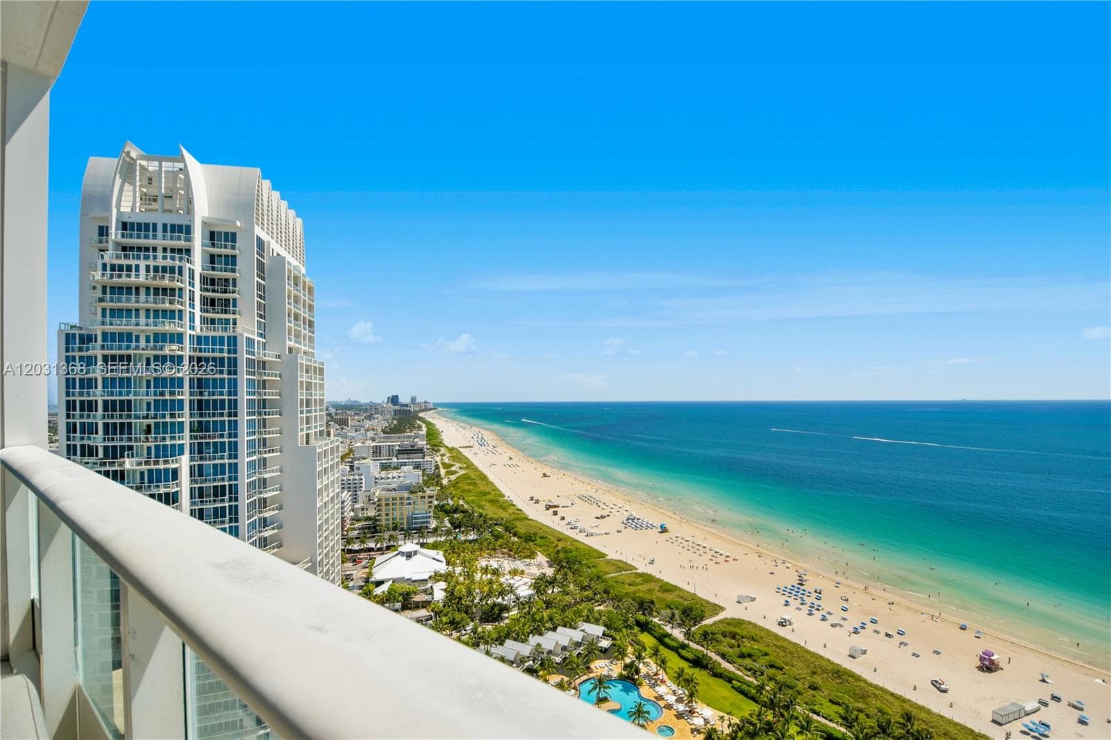 A12031368 — Miami Beach