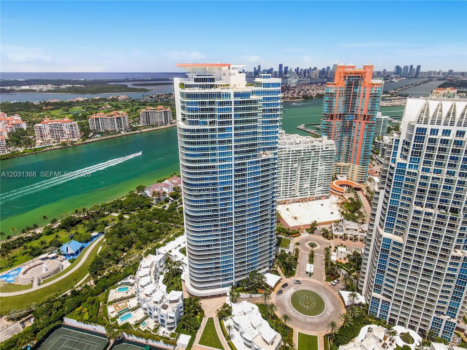 A12031368 — Miami Beach — 28