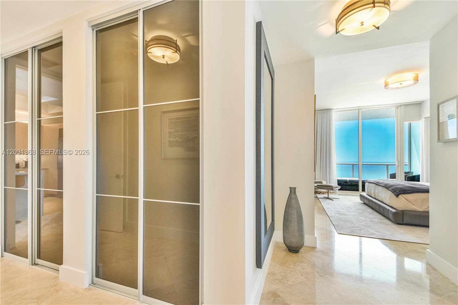 A12031368 — Miami Beach — 20