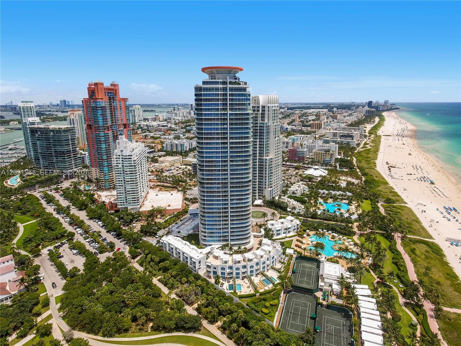 A12031368 — Miami Beach — 30